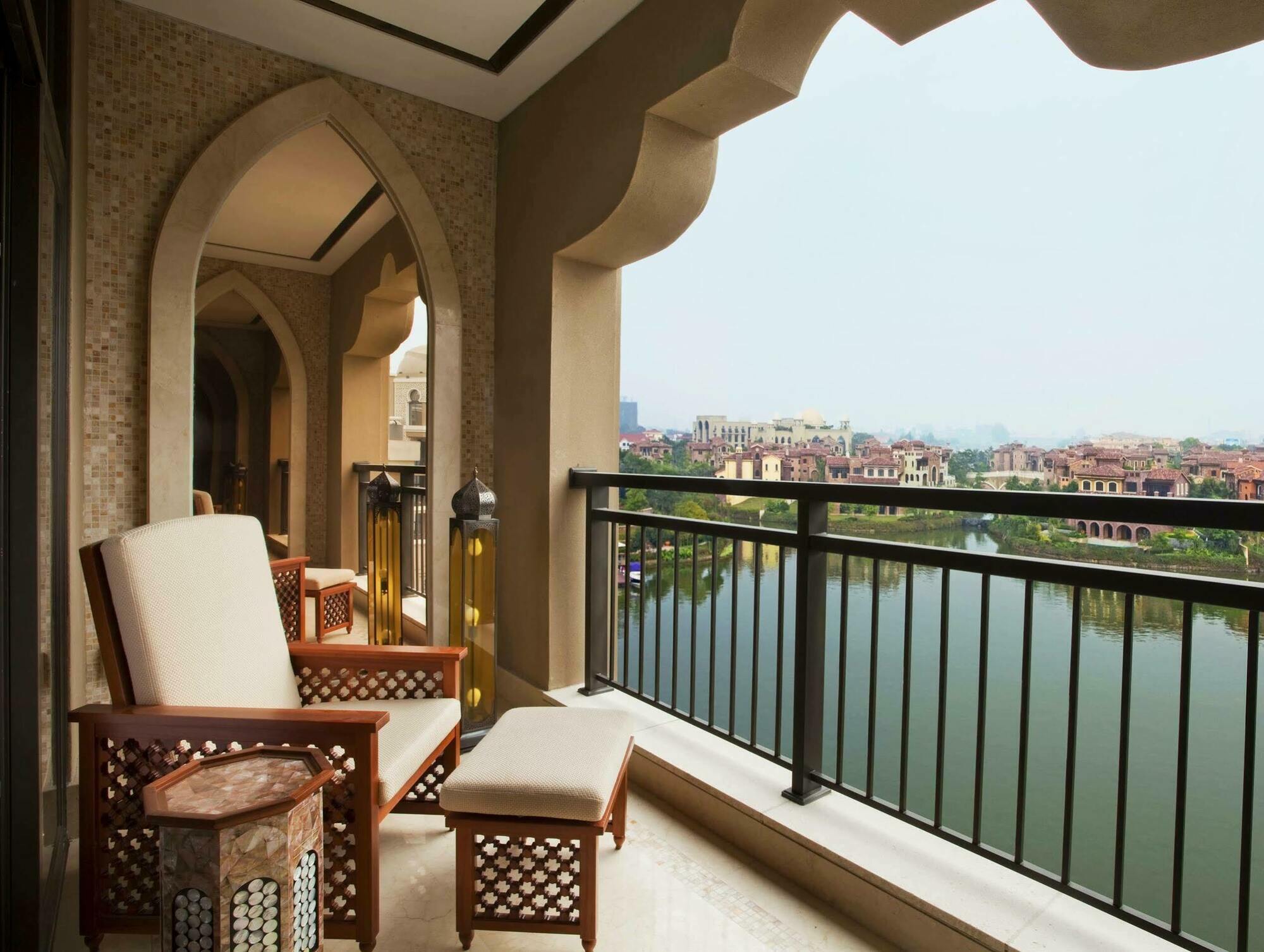Sheraton Qingyuan Lion Lake Resort Exterior foto